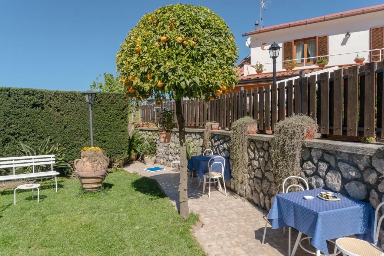 The Garden On Capri Villa มัสซาลูเบรนเซ ภายนอก รูปภาพ