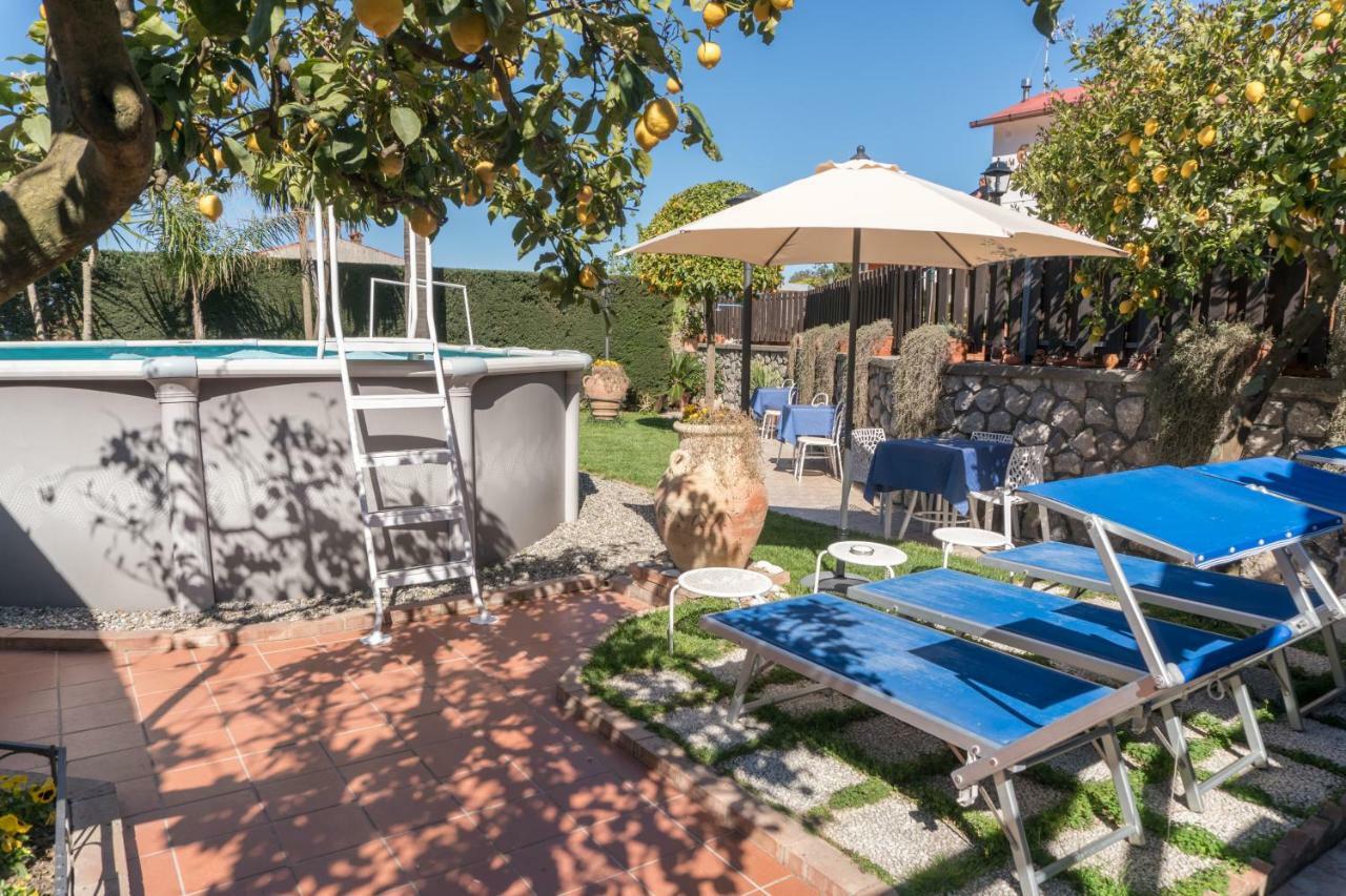 The Garden On Capri Villa มัสซาลูเบรนเซ ภายนอก รูปภาพ
